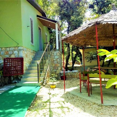 Ramo'S Green Beachside Retreat - Cozy 2 Bedroom Home Vlorë Exterior foto