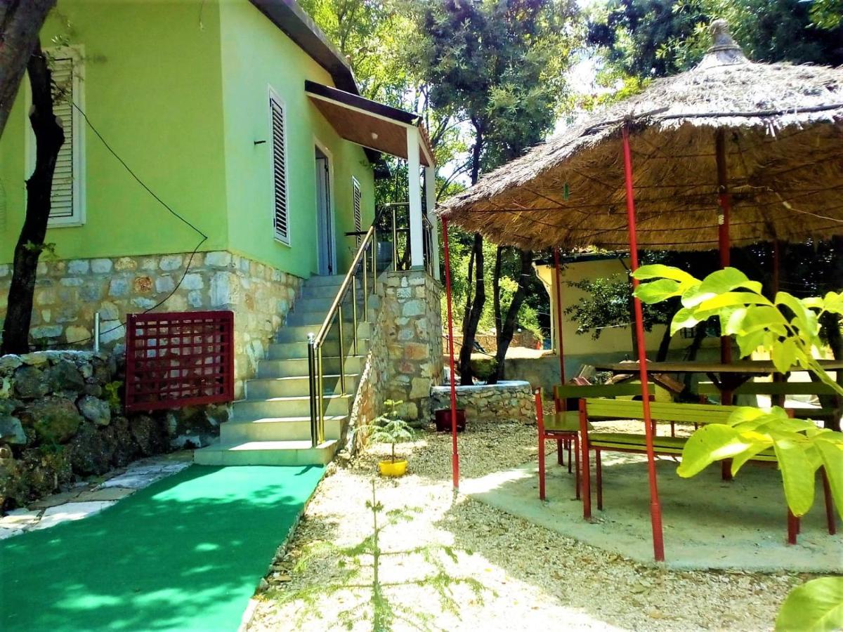 Ramo'S Green Beachside Retreat - Cozy 2 Bedroom Home Vlorë Exterior foto