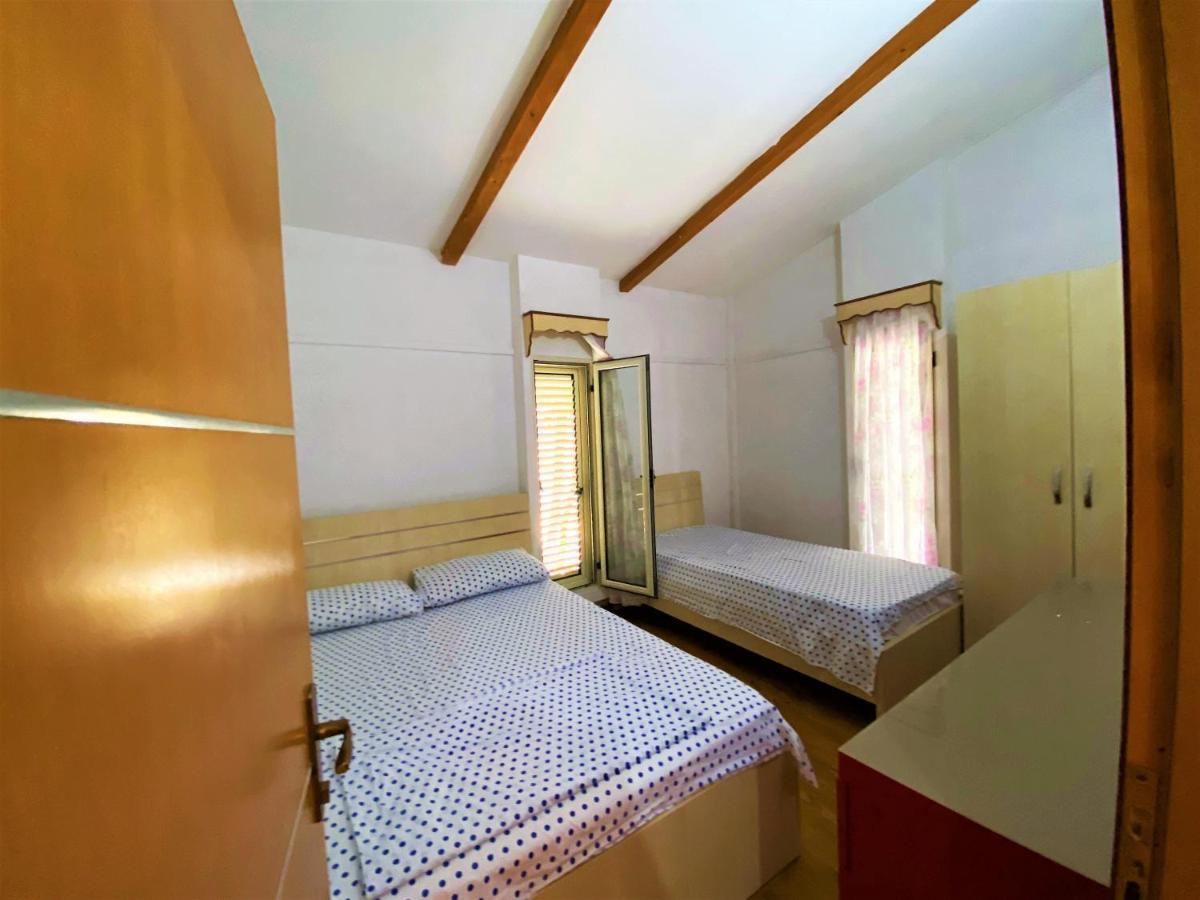 Ramo'S Green Beachside Retreat - Cozy 2 Bedroom Home Vlorë Exterior foto