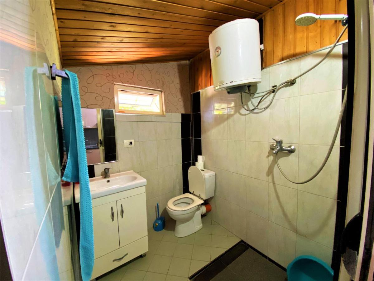 Ramo'S Green Beachside Retreat - Cozy 2 Bedroom Home Vlorë Exterior foto